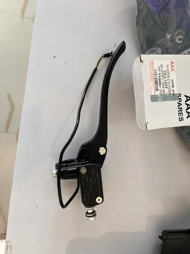 Brake Lever Assy Right OLA (S1)